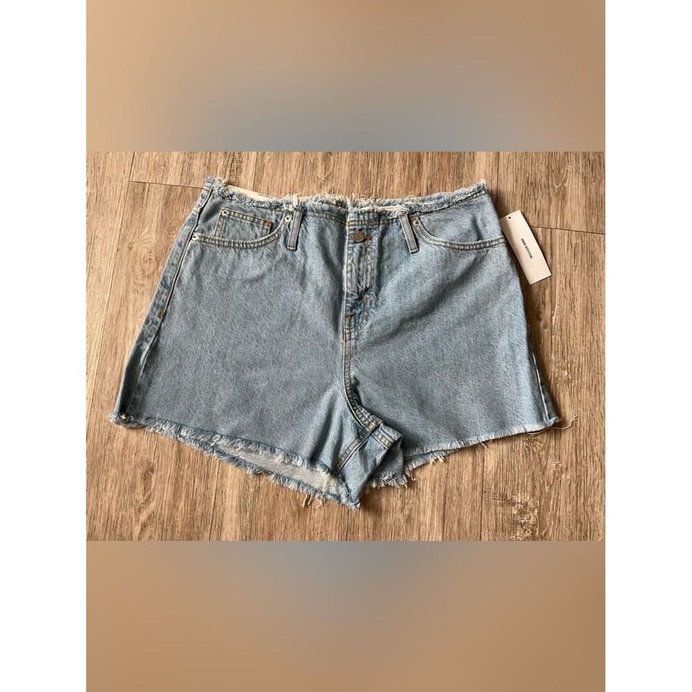 BDG Women's Cut Off Waist Frayed Hem Denim Shorts 3.5" Cotton Light Blue Size 29